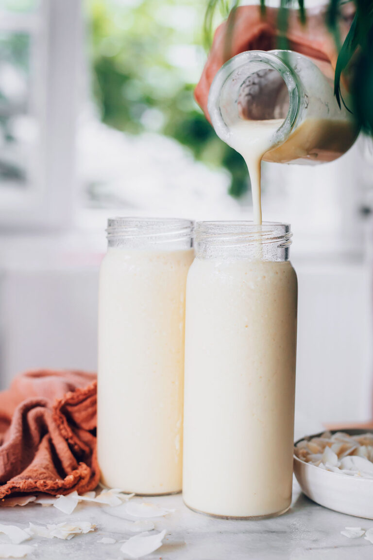 This Pina Colada Smoothie is the Perfect Summer Drink | Hello Veggie ...