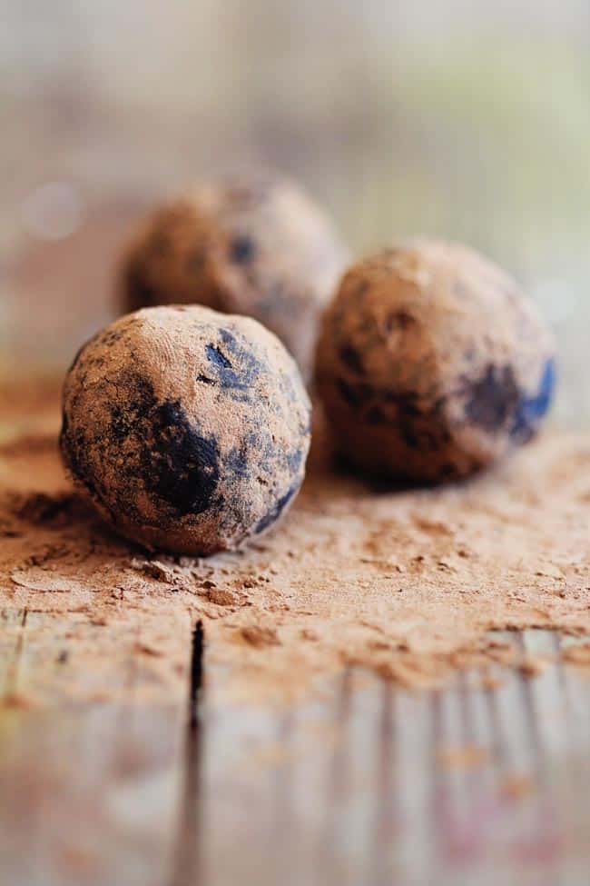 3 Easy (and Vegan) Energy Ball Recipes