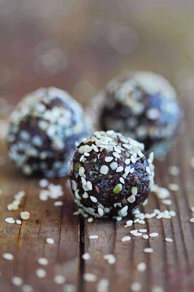 3 Easy (and Vegan) Energy Ball Recipes | HelloGlow.co