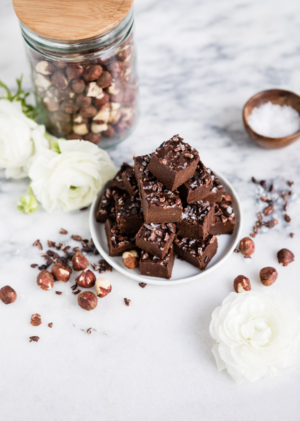 Vegan Chocolate Hazelnut Freezer Fudge from Hello Veggie