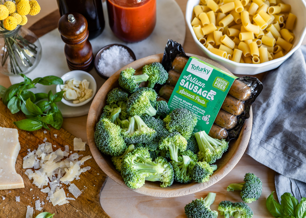 Sheet Pan Garlic Broccoli and Italian Sausage with Pasta