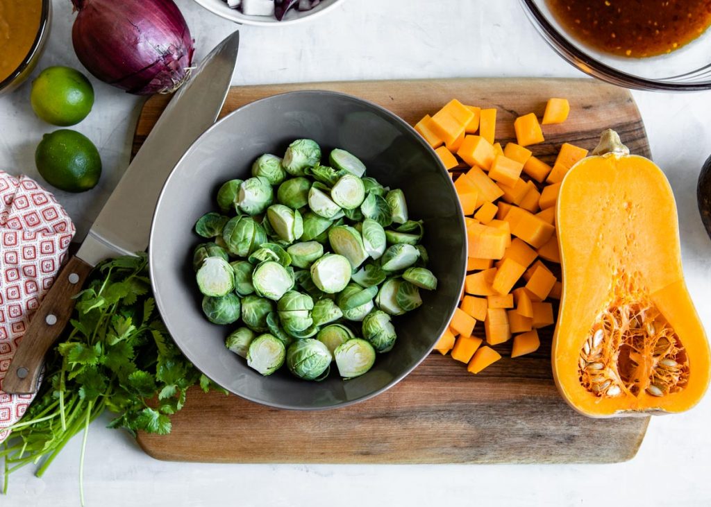 Sweet Chili Vegetable Tacos with Tangy SunButter Sauce | HelloVeggie.co