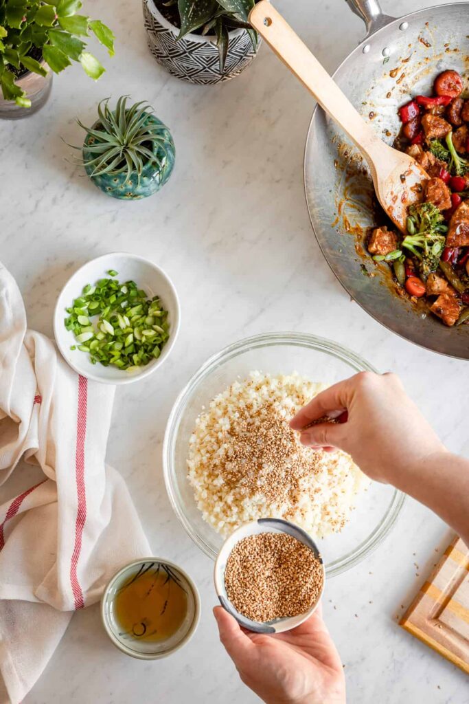 Sweet and Spicy Vegetarian Stir-Fry with Crispy Tenders | HelloGlow.co #vegan #plantbased #vegetarian