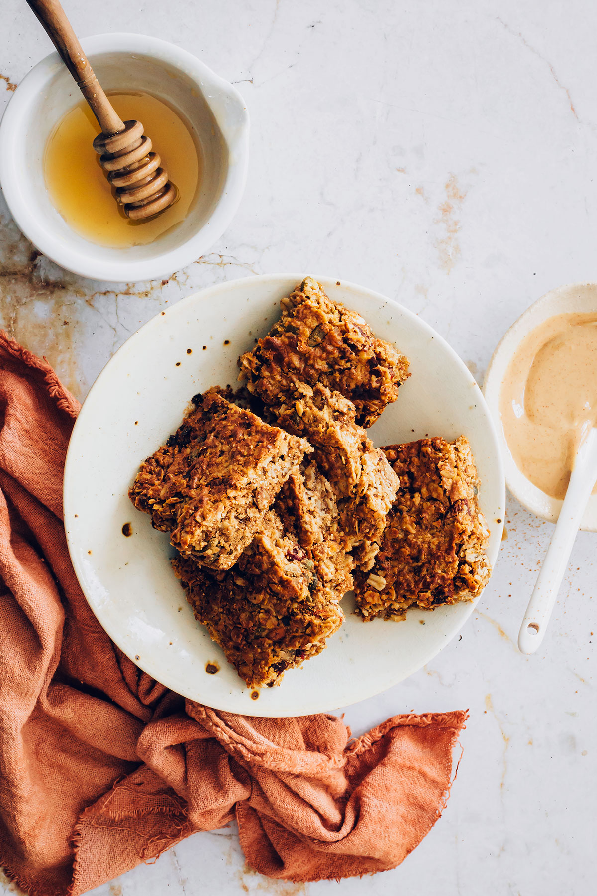 Peanut Butter Honey Granola Bars - Hello Veggie