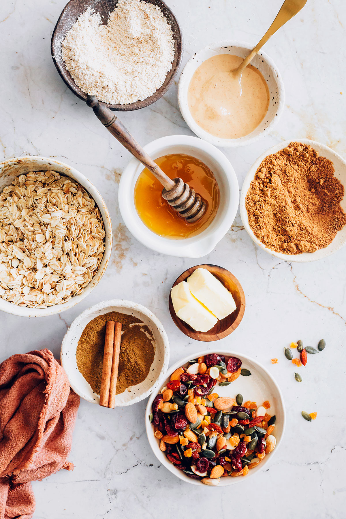 Peanut Butter Honey Granola Bars - Hello Veggie