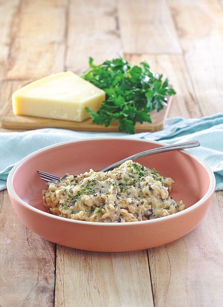 Wild Rice with Creamy Mushroom Sauce - Hello Veggie