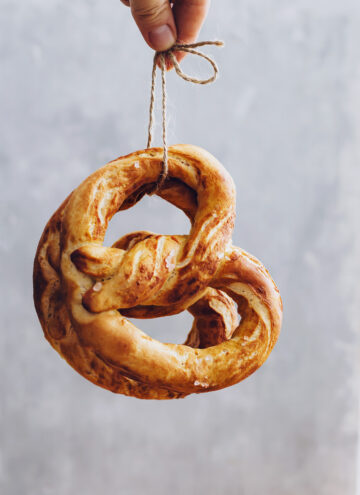 How to make pretzels at home